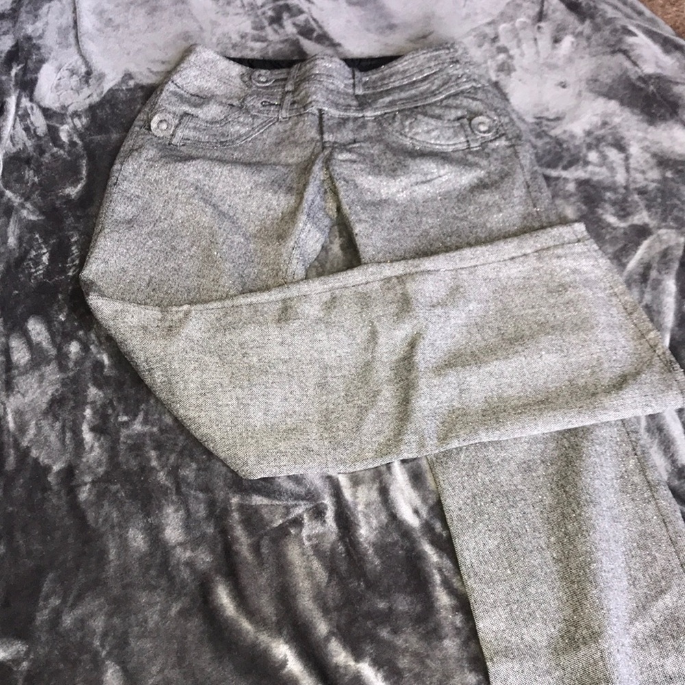 Jolt Pants Sz 1 (2 missing buttons pictured)
